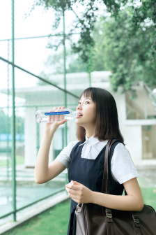 将军府来了个小厨娘